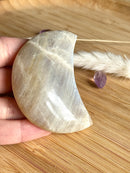 Croissant de lune en pierre de lune