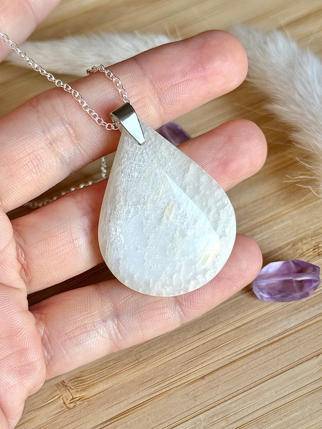 Pendentif goutte en Pierre de Lune beige - Main Image